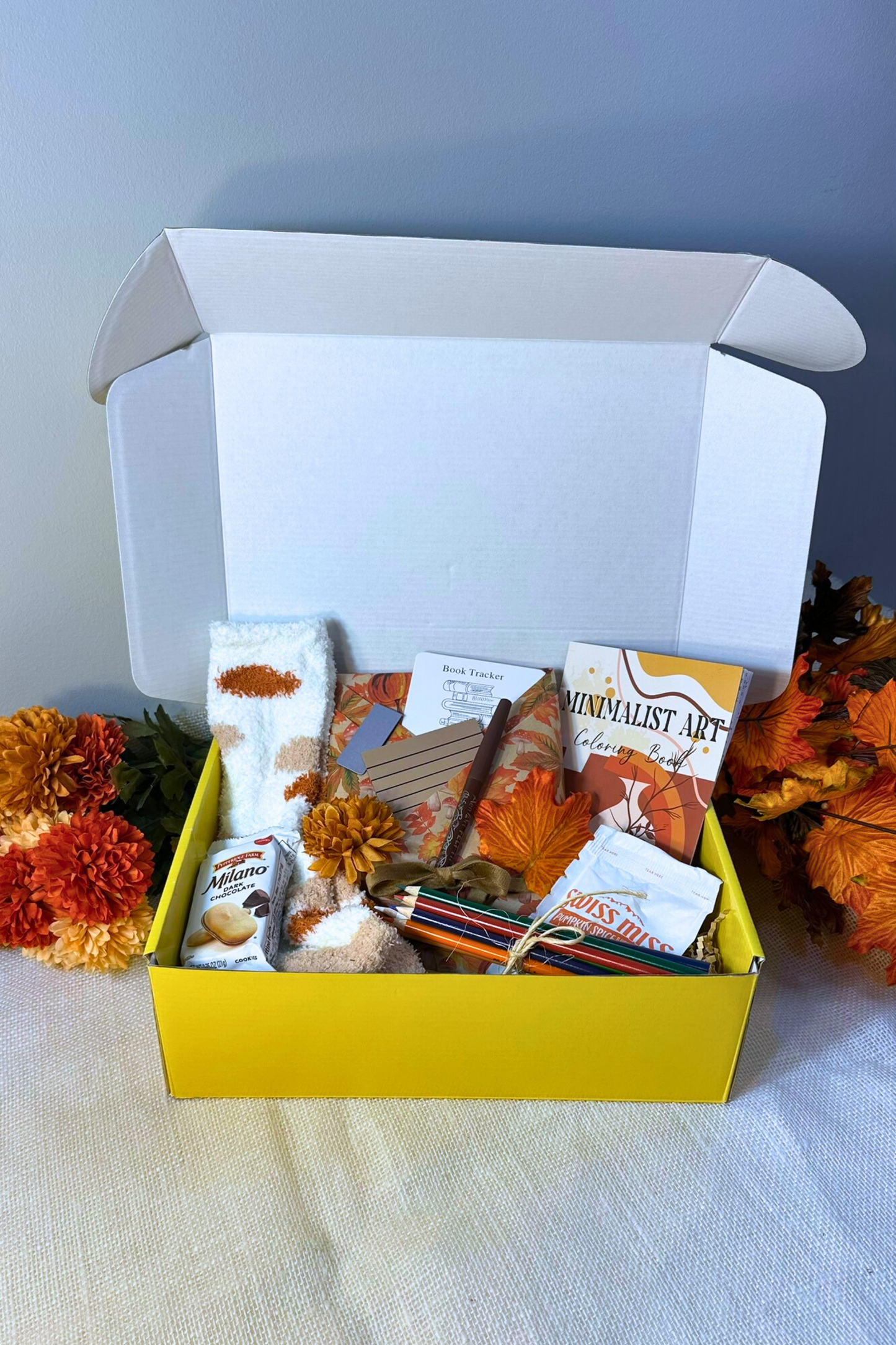 Fall Blind Date With a Book Box – Cozy Autumn Gift Set With Surprise Book & Seasonal Treats