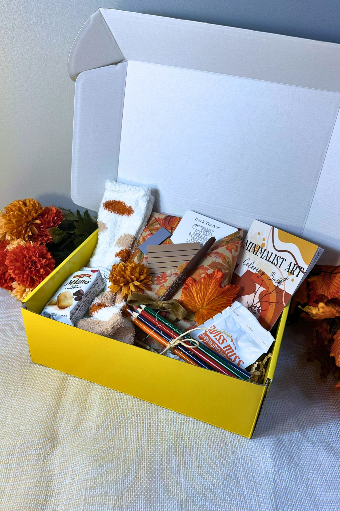 Fall Blind Date With a Book Box – Cozy Autumn Gift Set With Surprise Book & Seasonal Treats