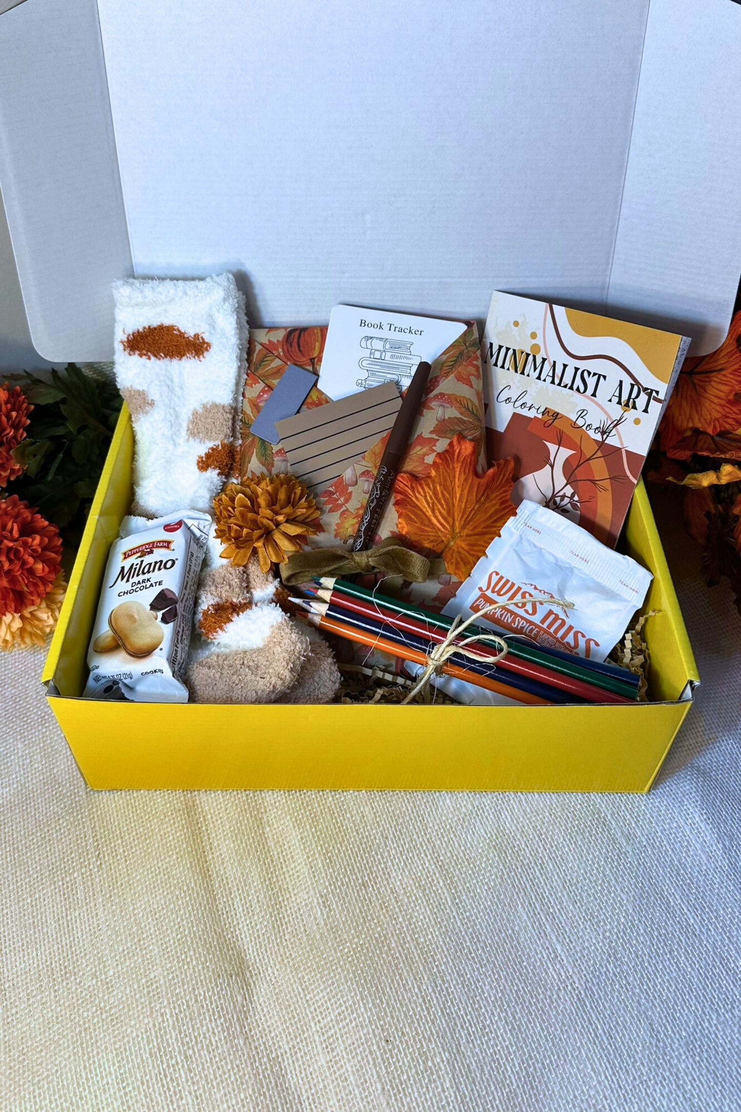 Fall Blind Date With a Book Box – Cozy Autumn Gift Set With Surprise Book & Seasonal Treats
