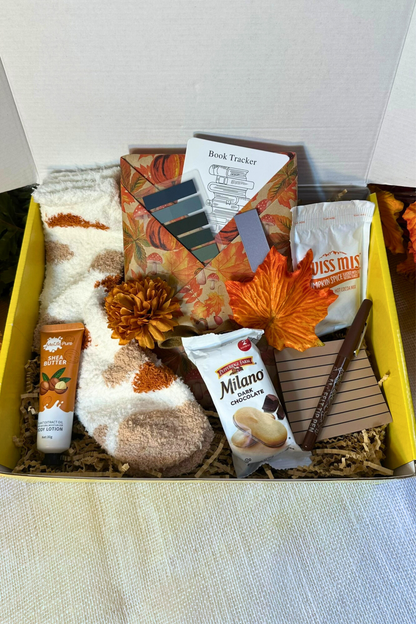 Fall Blind Date With a Book Box – Cozy Autumn Gift Set With Surprise Book & Seasonal Treats